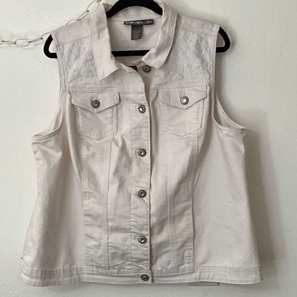 White Embroidered Denim Vest with Front Pockets